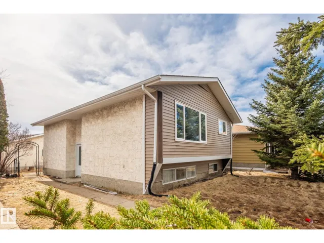 1566 lakewood road W RD W NW, Edmonton, Alberta T6K2V9