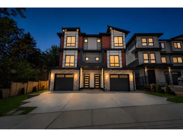 102 5737 172 STREET, Surrey, British Columbia V3S3Z4
