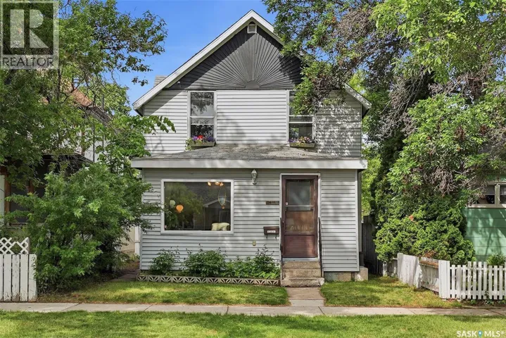 611 J AVENUE S, Saskatoon, Saskatchewan S7M2A9