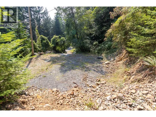 750 TAYLOR ROAD, Bowen Island, British Columbia V0N1G1