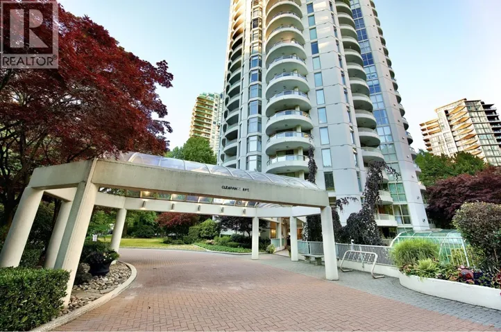 105 6188 PATTERSON AVENUE, Burnaby, British Columbia V5H2N1