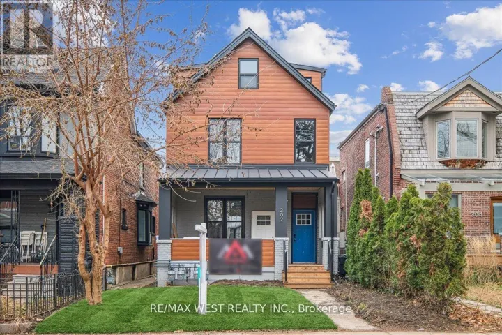 5 - 202 PERTH AVENUE, Toronto (Dovercourt-Wallace Emerson-Junction), Ontario M6P3X8