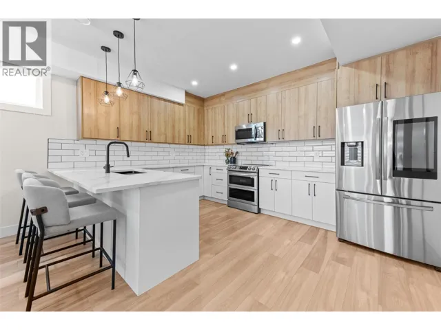 1030 Martin Avenue Unit# 2, Kelowna, British Columbia V1Y6V5