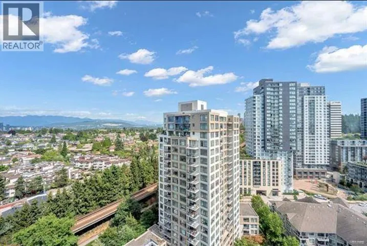 2102 5380 OBEN STREET, Vancouver, British Columbia V5R6H7