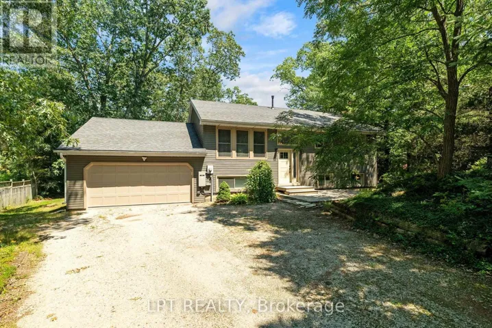 7806 ALFRED CRESCENT, Lambton Shores (Port Franks), Ontario N0M2L0