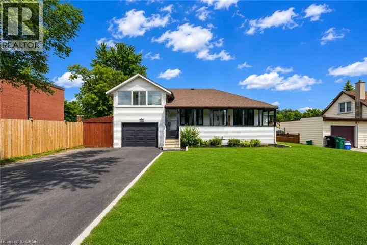 182 AVALON Place, Kitchener, Ontario N2M4N8