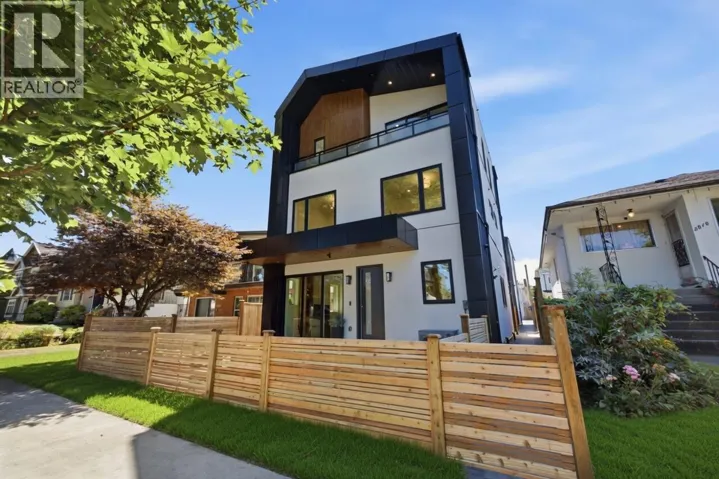 1 3018 E 19TH AVENUE, Vancouver, British Columbia V5M2S9