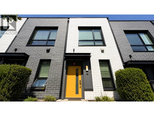 4 9735 UNIVERSITY CRESCENT, Burnaby, British Columbia V5A0E8