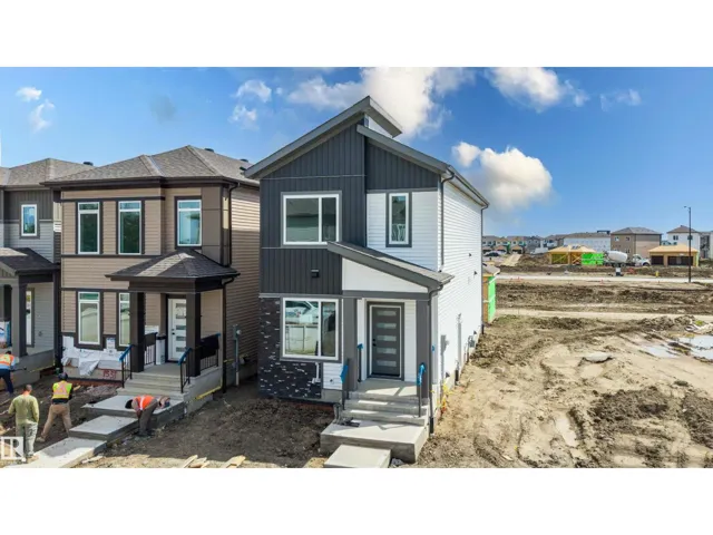 1547 211 ST NW, Edmonton, Alberta T6M3P1