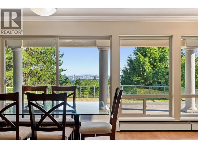 Lower 2426 WESTHILL COURT, West Vancouver, British Columbia V7S3A5