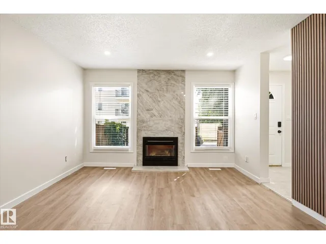 18439 66 AV NW, Edmonton, Alberta T5T2M1