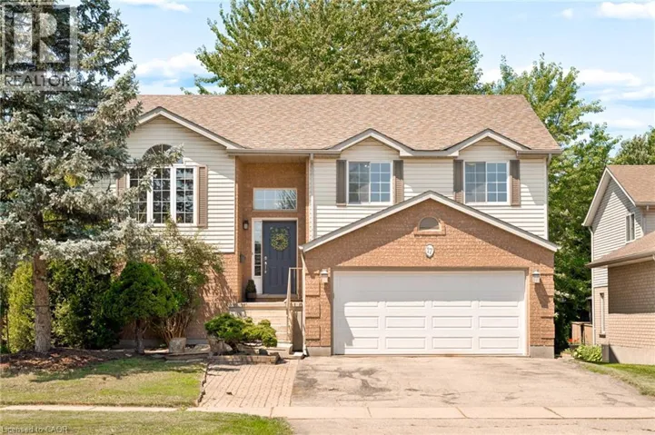 17 MCLACHLAN Place, Guelph, Ontario N1H8K3