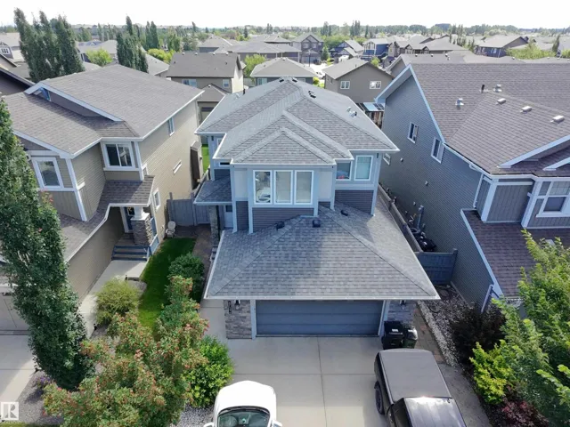 8719 218 ST NW NW, Edmonton, Alberta T5T4R7