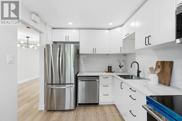 3 - 7874 JEANNE D'ARC BOULEVARD, Ottawa, Ontario K1C2E9