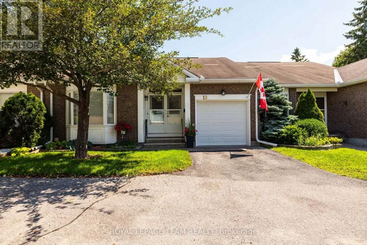 19 PINE NEEDLES COURT, Ottawa, Ontario K2S1G5
