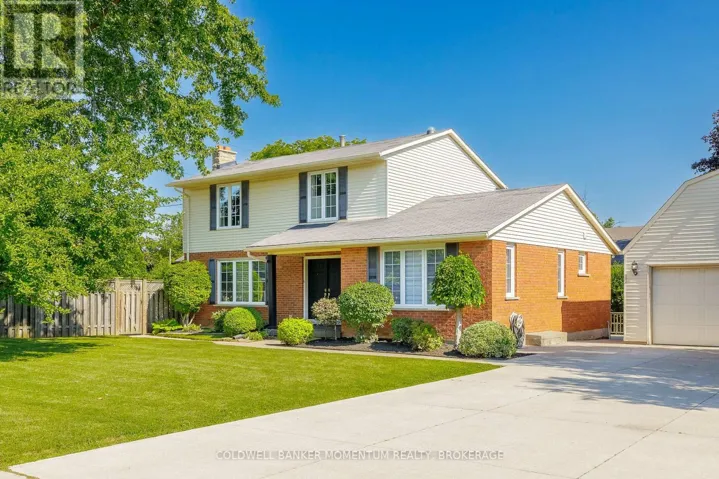 212 LIVINGSTON AVENUE, Grimsby (Grimsby West), Ontario L3M4V8