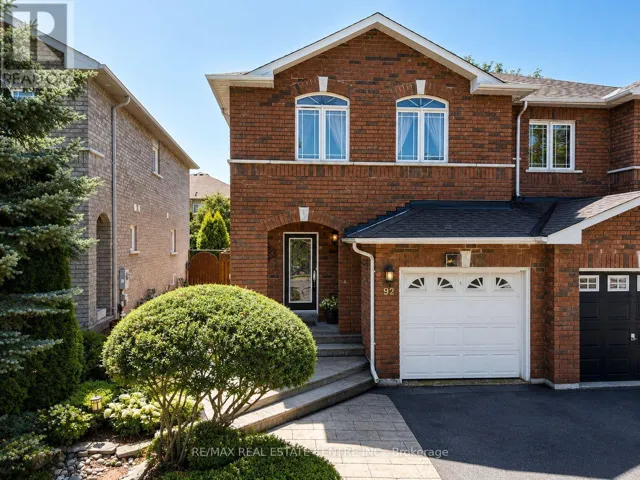 92 BLACKTHORN DRIVE, Vaughan (Maple), Ontario L6A3N5