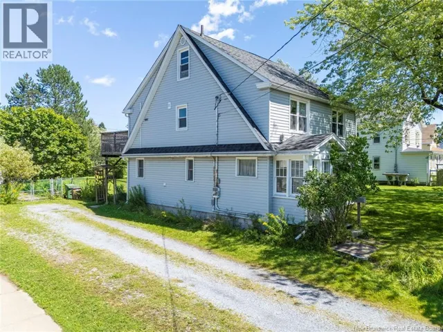 370 Greenhead, Saint John, New Brunswick E2M4W5