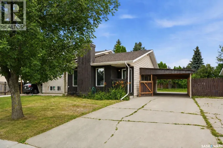 1718 McKercher DRIVE, Saskatoon, Saskatchewan S7H5E2