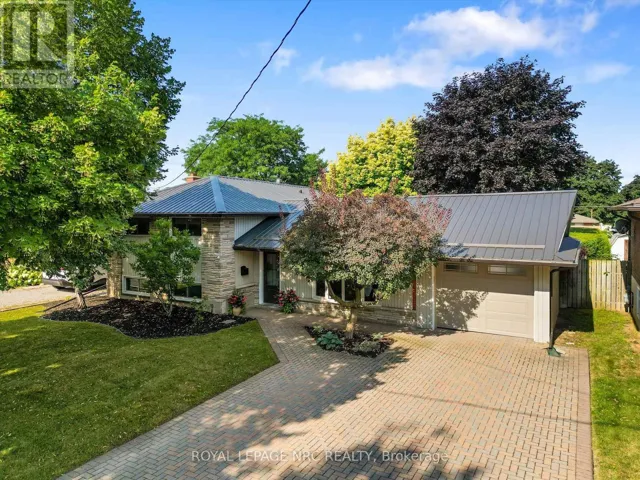 43 HOWARD AVENUE, St. Catharines (Lakeport), Ontario L2N3W8
