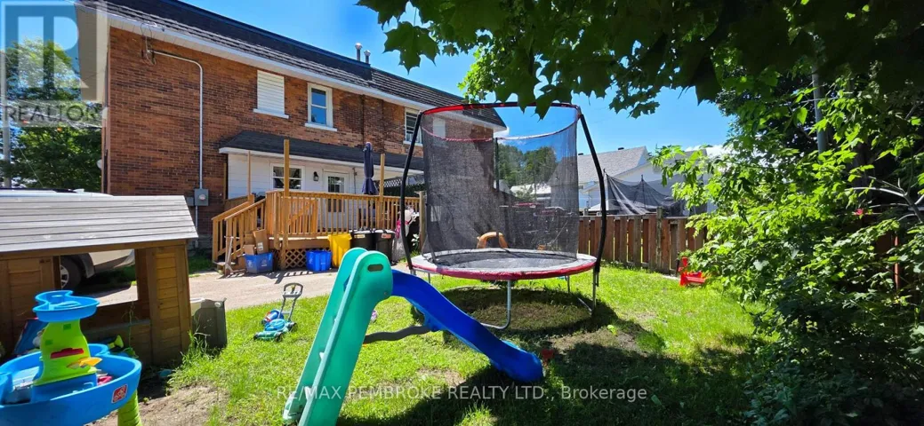 503 MILLER STREET, Pembroke, Ontario K8A5Z7