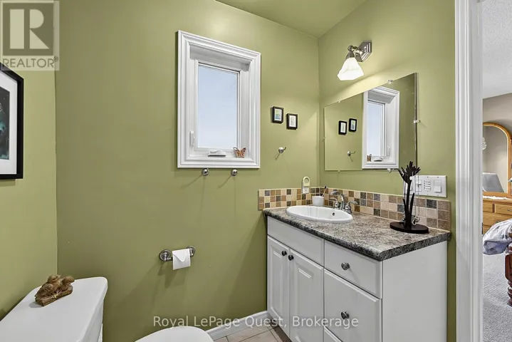 780