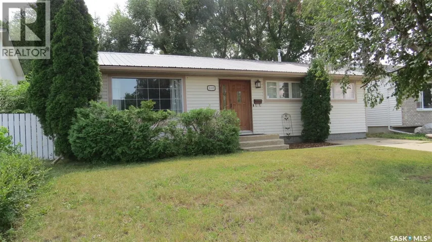 1409 Duffield STREET W, Moose Jaw, Saskatchewan S6H5K5