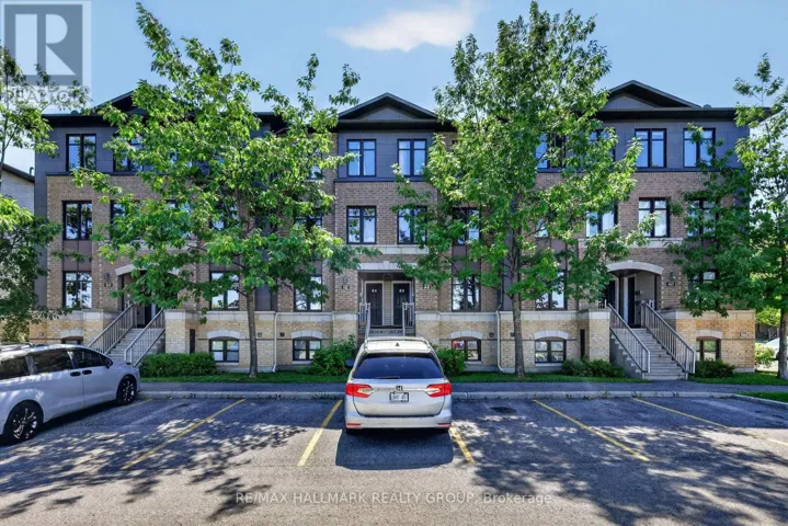 62 ARGENT PRIVATE, Ottawa, Ontario K2K0H2