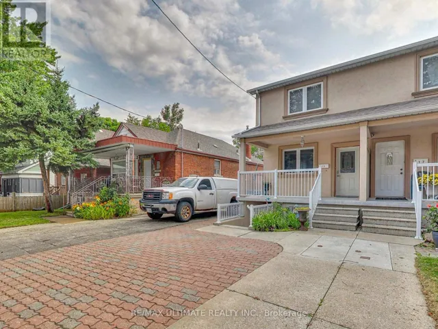 UPPER - 19 GLENORA AVENUE, Toronto (Oakwood Village), Ontario M6C3Y2