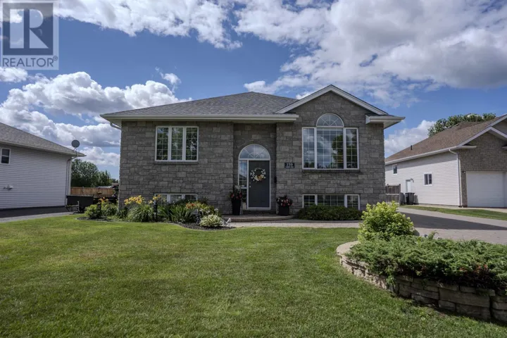 239 CARIBOU CRES, THUNDER BAY, Ontario P7C5Z5