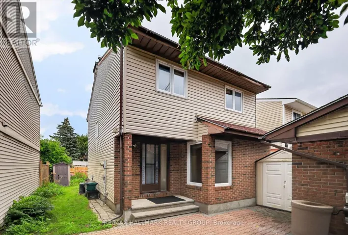 704 MALIBU TERRACE, Ottawa, Ontario K2C3T8