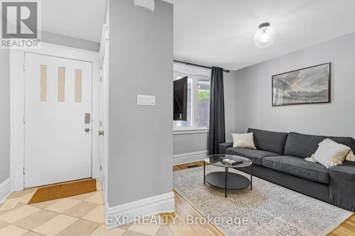 119 HOPEWELL AVENUE, Ottawa, Ontario K1S2Z2