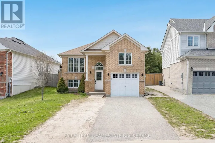 92 WESLEY AVENUE, Wasaga Beach, Ontario L9Z0B9