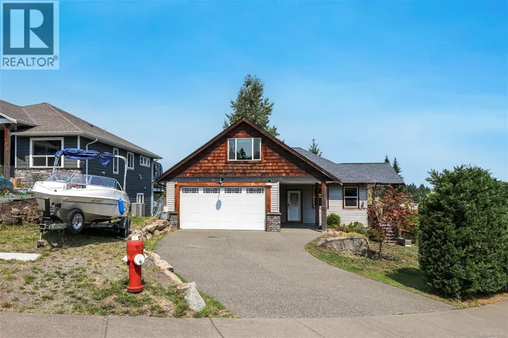 2712 Rydal Ave, Cumberland, British Columbia V0R1S0