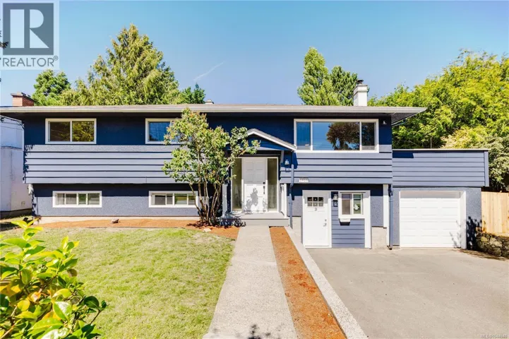 1910 San Rafael Cres, Saanich, British Columbia V8N2H5