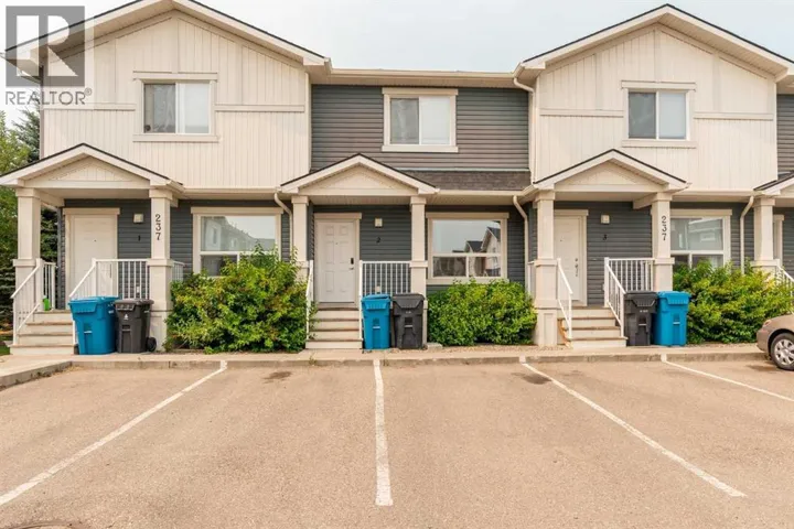 2, 237 Silkstone Road W, Lethbridge, Alberta T1J4J9