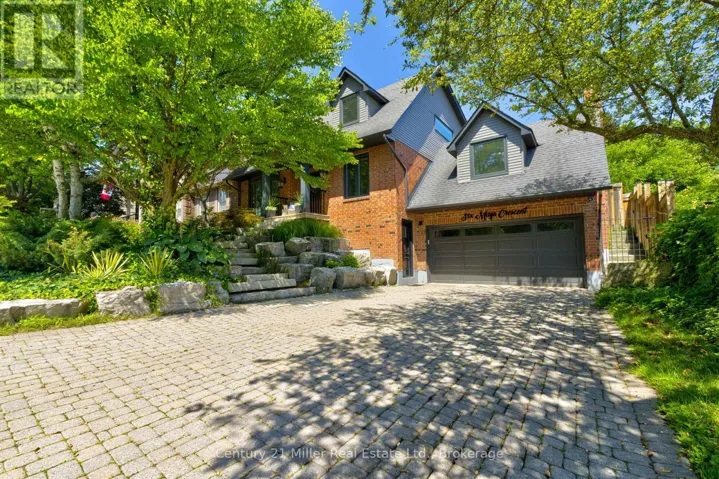 6 MAYS CRESCENT, Hamilton (Waterdown), Ontario L0R2H4