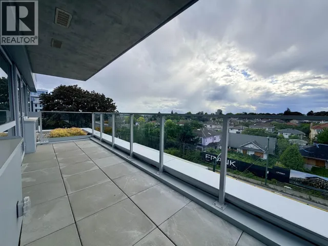 502 8120 OAK STREET, Vancouver, British Columbia V6P4A7