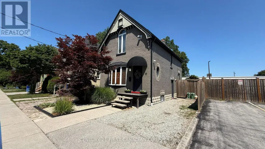 2 ERIE AVENUE, London South (South E), Ontario N6J1J1