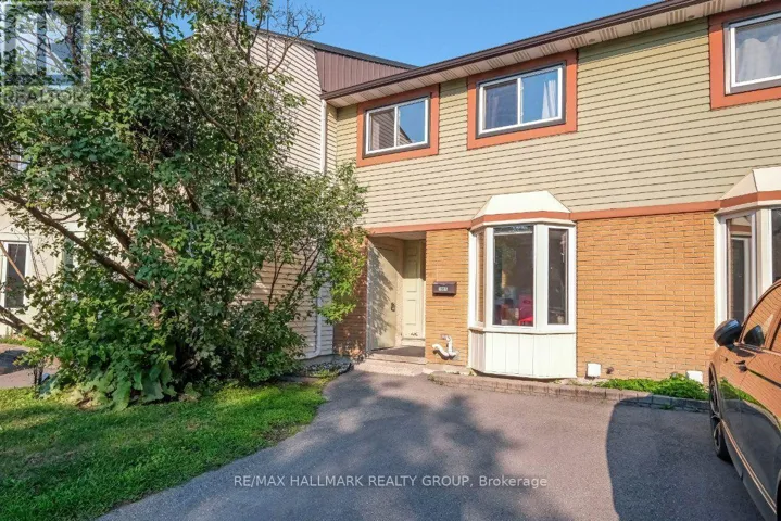 48 - 1005 CLOISTER GARDENS, Ottawa, Ontario K1C2A1