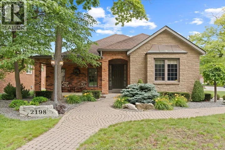2198 SUZANNE STREET, LaSalle, Ontario N9H2K3