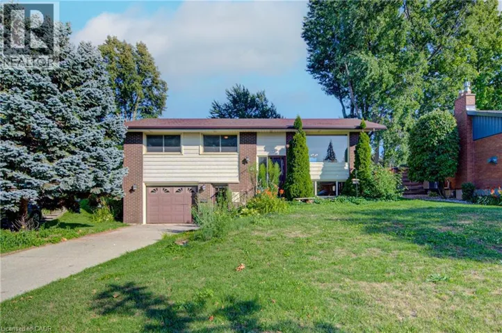 79 GAY Crescent, Kitchener, Ontario N2A2C2
