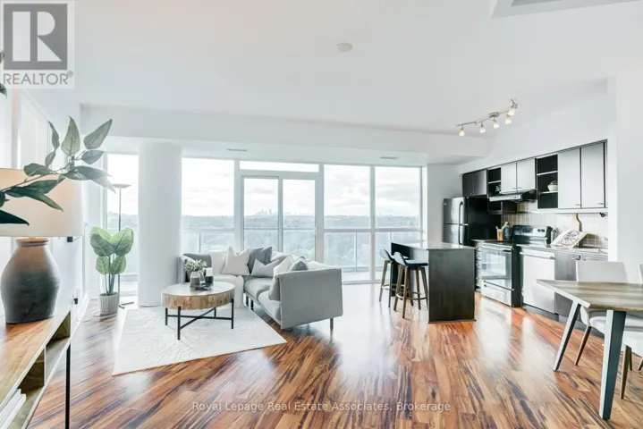 LPH21 - 35 BRIAN PECK CRESCENT, Toronto (Thorncliffe Park), Ontario M4G0A5