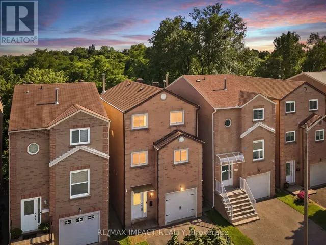 60 COTTONWOOD COURT, Markham (Bayview Fairway-Bayview Country Club Estates), Ontario L3T5X1
