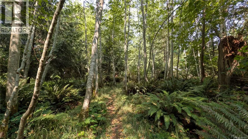 LT A North Rd, Gabriola Island, British Columbia V0R1X3