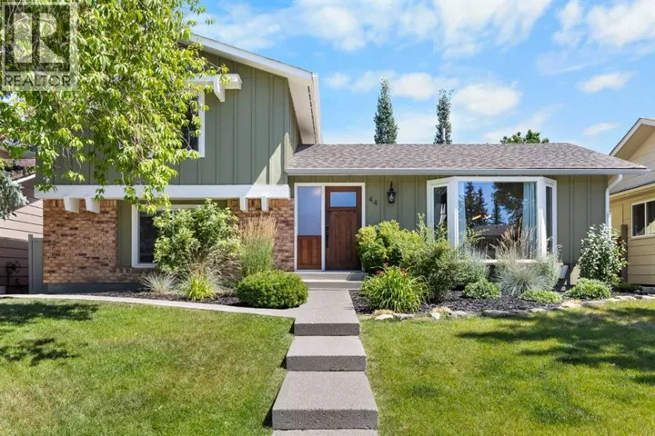 44 Sunmount Crescent SE, Calgary, Alberta T2X1W1