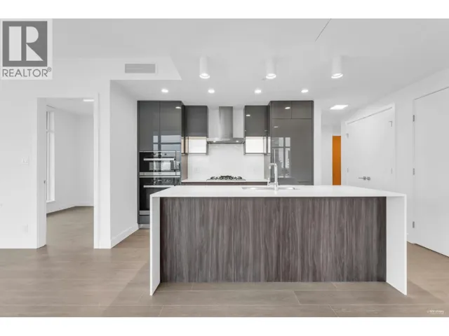19xx 6511 SUSSEX AVENUE, Burnaby, British Columbia V5H0K5