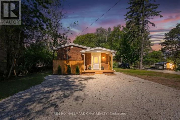8717 BEACHWOOD ROAD, Wasaga Beach, Ontario L9Z2G5