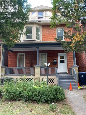 3RD FLR - 154 SORAUREN AVENUE, Toronto (Roncesvalles), Ontario M6R2E5