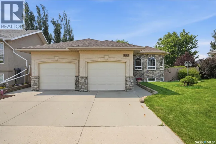 418 Bourgonje COURT, Saskatoon, Saskatchewan S7S1L7